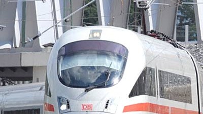 Bahn im Ausnahmezustand: ICE-T-Zug der Deutschen Bahn: Die Bahn zieht ein Drittel ihrer Hochgeschwindigkeitszüge aus dem Verkehr.