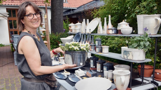 Eichenau: In Eichenau zeigt Alexandra Zinner ihre Keramiken.