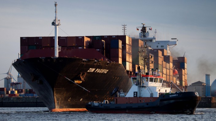 Deutsche Bank: Die Reederei Zim Integrated Shipping Services ist dank der überraschend stark gestiegenen Frachtraten gerade mit Erfolg an die Börse gegangen.