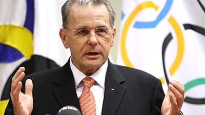 Doping im Sport: Jacques Rogge glaubt nicht, dass man eine lebenslange Sperre bei Doping-Erstvergehen durchsetzen kann.