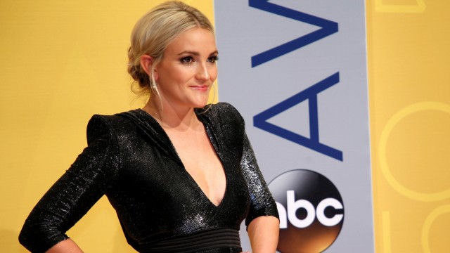 FILE PHOTO: Actor Jamie Lynn Spears arrives at the 50th Annual Country Music Association Awards in Nashville