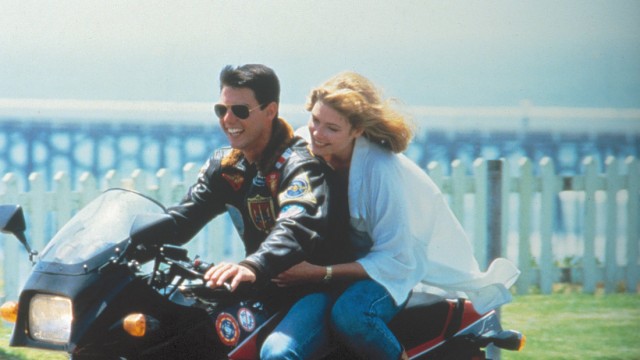 Sonnenbrillen: Der ewig junge Tom Cruise hinter den Tropfengläsern wird auch in "Top Gun 2" wieder eine Aviator tragen.