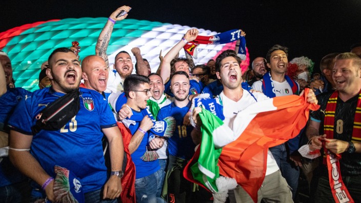 Fußball EM - Belgien - Italien