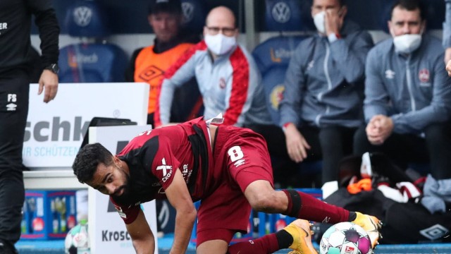 Sarpreet Singh (1. FC Nürnberg,8) - 2. Fussball Bundesliga Saison 2020-2021 Punktspiel Eintracht Braunschweig vs. 1. FC