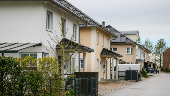 Immobilienpreise im Landkreis Dachau: Wer ein Haus besitzt, muss Grundsteuer zahlen. Diese wird jetzt neu berechnet.