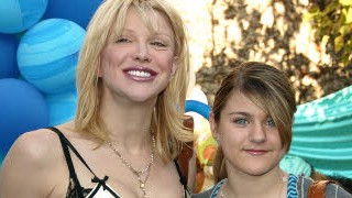Courtney Love und Tochter Frances; dpa