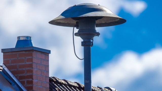 Zivilschutz: Kaum ein Kind kennt dieses Ding auf dem Dach noch: Sirenen gibt nur noch selten in Deutschland.