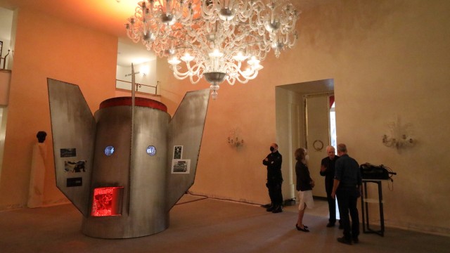 Opernfestspiele München: "Fidelio" und Monty Python werden im Raketenheck im Murano-Foyer gegeben.
