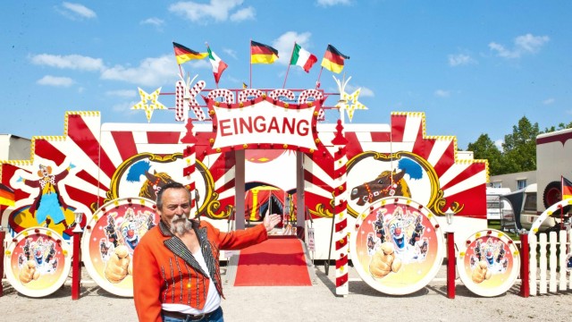 Zirkus in Vaterstetten: Zirkusdirektor Hermann Schmidt-Feraro freut sich schon auf seine Gäste am Wochenende.