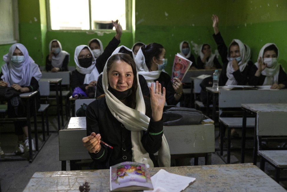 BESTPIX - Afghan Girls Education: Kabul Giirls School Reopens After Coronavirus Break