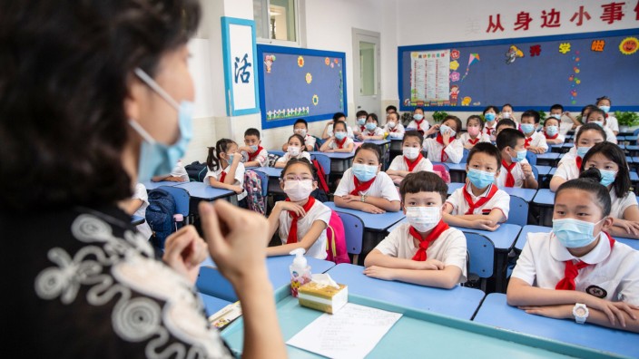 China: Bereits in der Grundschule bekommen viele Kinder in China Nachhilfeunterricht.