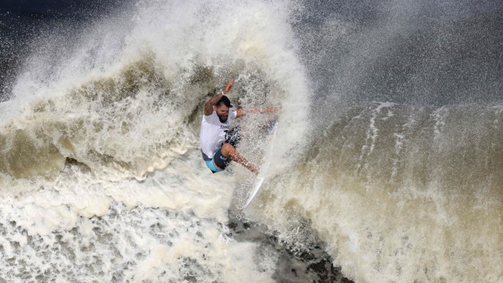 Olympia in Bildern: Surf-Olympiasieger Italo Ferreira aus Brasilien.