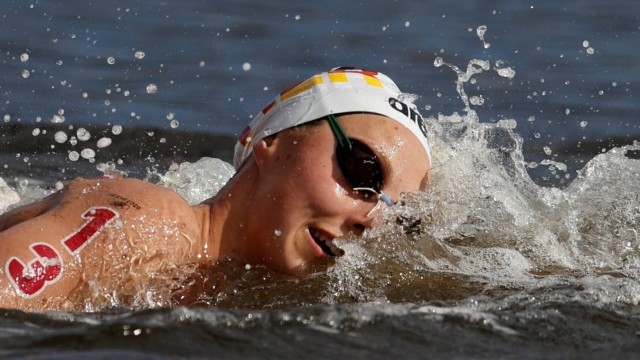 Germany s Leonie Beck competes in women s 10k marathon swimming during the 2020 Olympic Games, Olympische Spiele, Olymp