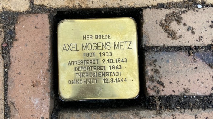 Der Stolperstein für Axel Mogens Metz in Odense. Solche Steine des deutschen Künstlers Gunter Demnig erinnern heute überall in Europa an Opfer der deutschen Nationalsozialisten.