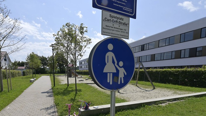 Höhenkirchen-Siegertsbrunn: Der Spielplatz an der Carl-Orff-Straße kommt laut Umfrage recht gut bei Kindern an. Aber es gibt auch andere.