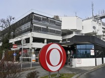 Österreich: “Der ORF soll politisch auf Linie gebracht werden”