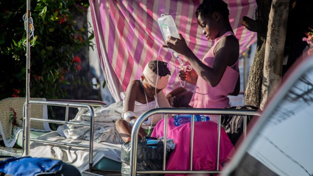Death Toll Over 1,200 After 7.2 Quake In Haiti