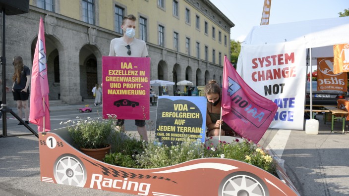 Protest gegen die Automobilausstellung in München (IAA)