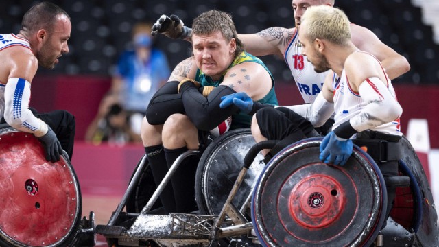 Paralympics: Auch ein Titelfavorit wie Australien (in der Bildmitte Andrew Harrison) hat es nicht immer leicht.