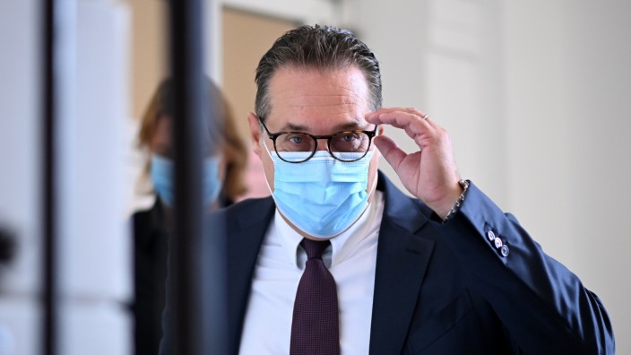 Verdict Expected In Trial Of Heinz-Christian Strache on a bribery charge