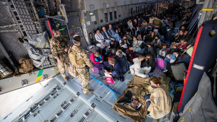 Afghanistan: 131 Menschen hat die Bundeswehr mit diesem Militärflugzeug im August 2021 nach Taschkent in Usbekistan evakuiert.