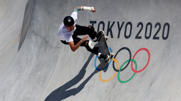 Skateboarding - Olympics: Day 13