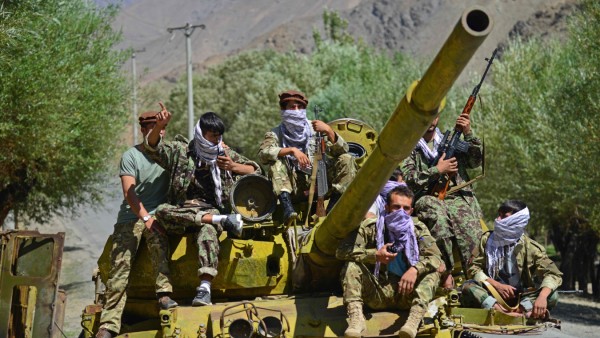 Auch nachdem die Taliban in Afghanistan die Kontrolle übernommen haben, gibt es bewaffneten Widerstand im Land, wie hier in der Provinz Pandschir.