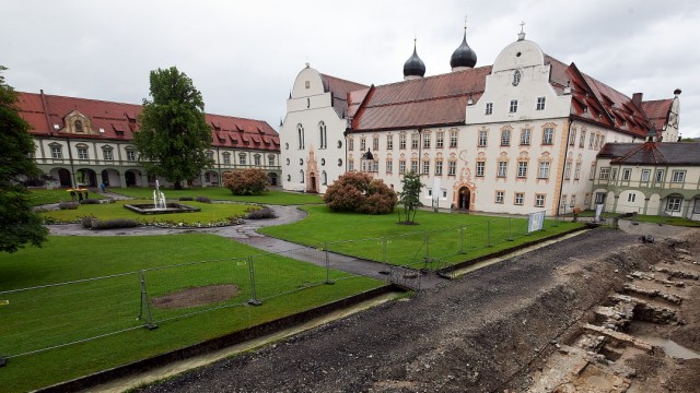 Kloster Benediktbeuern historische Mauern