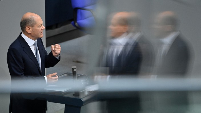 SPD-Finanzminister Olaf Scholz spricht im Deutschen Bundestag
