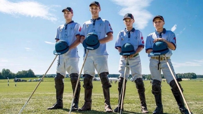 Polo, die Grabosch-Brüder aus Oberbayern, von links: Paul, Anton, Emil, Michl