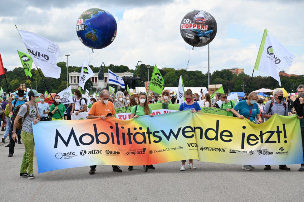 Radfahrer-Demo unter dem Motto ´#aussteigen"