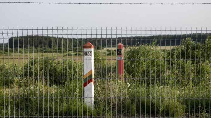 Lithuanian Border Patrols As Illegal Migrant Crossings From Belarus Multiply