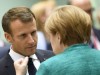 Arbeit statt Adieu: Emmanuel Macron will mit Angela Merkel über welt- und europapolitische Positionen reden.