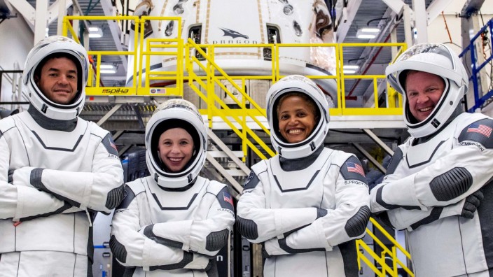Space-X: Die Privat-Astronauten Jared Isaacman, Hayley Arceneaux, Sian Proctor und Chris Sembroski (v. li.)