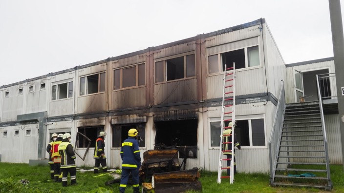 Alarm in Zorneding: Der Feuerwehr gelang es schnell, den Brand zu löschen. Ein hoher Sachschaden entstand trotzdem.