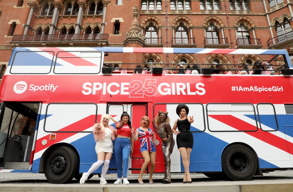 BESTPIX - Spotify Have Brought Back The Iconic Spice Bus From The 1997 Film Spice World To Celebrate 25 Years Of The Spice Girls