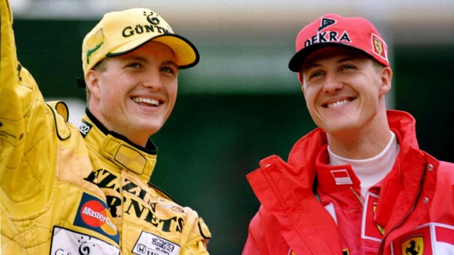 Leute: Von Kerpen aus in die Welt: 1998 fuhr Ralf Schumacher (links) für Jordan seine zweite Saison in der Formel 1, Bruder Michael hatte 1991 in der Königsklasse des Motorsports debütiert und sollte diese prägen wie kaum ein anderer.