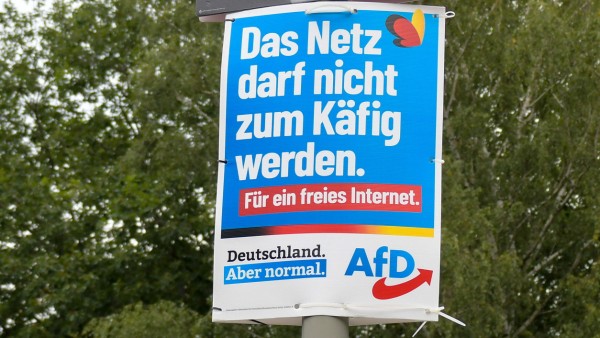 Wahlplakate - Bundestagswahl 2021 am 14.09.2021 in Oberhausen Ein Wahlplakat der AfD ( Alternative für Deutschland ) mi