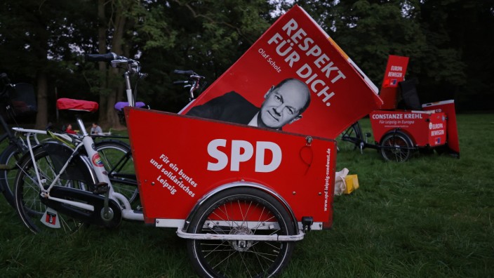 Olaf Scholz, Now Leading In Polls, Campaigns In Leipzig