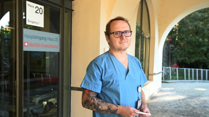 Markus Tatusch -  Pfleger in der Covid Intensivstation  des Schwabinger Krankenhauses