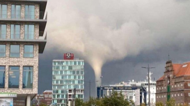 Verhalten bei Unwetter: Bei einem Tornado im September 2021 wurden in Kiel mehrere Menschen durch die Luft gewirbelt und ins Wasser gespült.