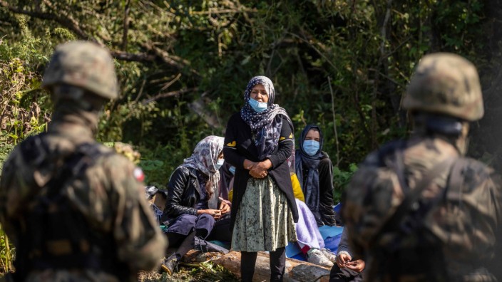 Flüchtlinge nach Polen: Seit mehr als sieben Wochen stecken 32 Flüchtlinge aus Afghanistan an der polnisch-belarussischen Grenze nahe dem Dorf Usnarz Górny fest.