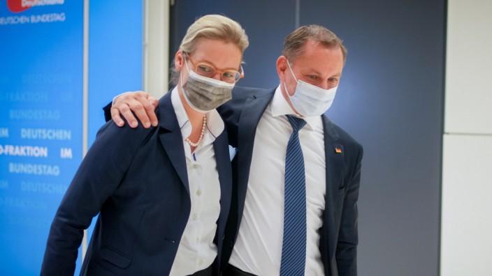 Bundestag: Ärger mit den Mitarbeitern: die AfD-Fraktionsvorsitzenden Alice Weidel, l., und Tino Chrupalla.