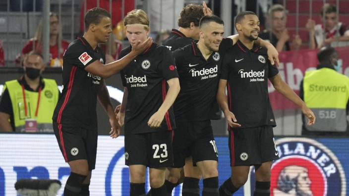 Bundesliga: Frankfurter Jubel: Filip Kostic erzielte das 1:2