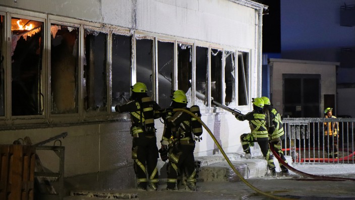 Brand in Industriehalle in Günzburg