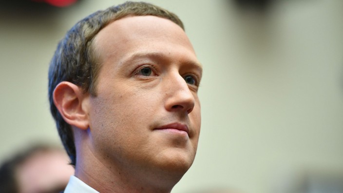 USA: Mark Zuckerbergs Mitteilung erfolgte kurz nachdem Whistleblowerin Frances Haugen vor dem US-Senat gegen Facebook aussagte.