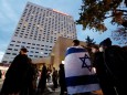 Antisemitismus und der Fall Gil Ofarim: Demonstration vor dem Hotel Westin Leipzig