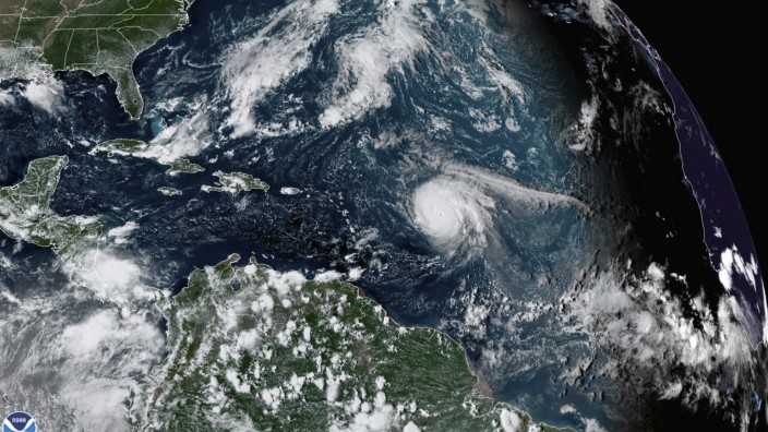 SZ-Klimakolumne: Hurrikan Sam über dem Atlantik - die diesjährigen Nobelpreisträger haben in Wetterdaten nach Signalen für Klimaveränderungen gefahndet
