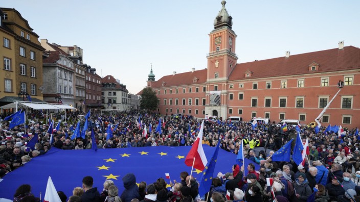 Polen: EU-freundliche Proteste in Warschau gegen ein Urteil des Verfassungsgerichts