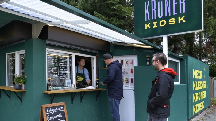 Krüner Kiosk: "Diesen Plan hatte ich schon zehn Jahre lang": Tobias Bauer und sein Krüner Kiosk unweit des Westparks kommen im Viertel gut an.